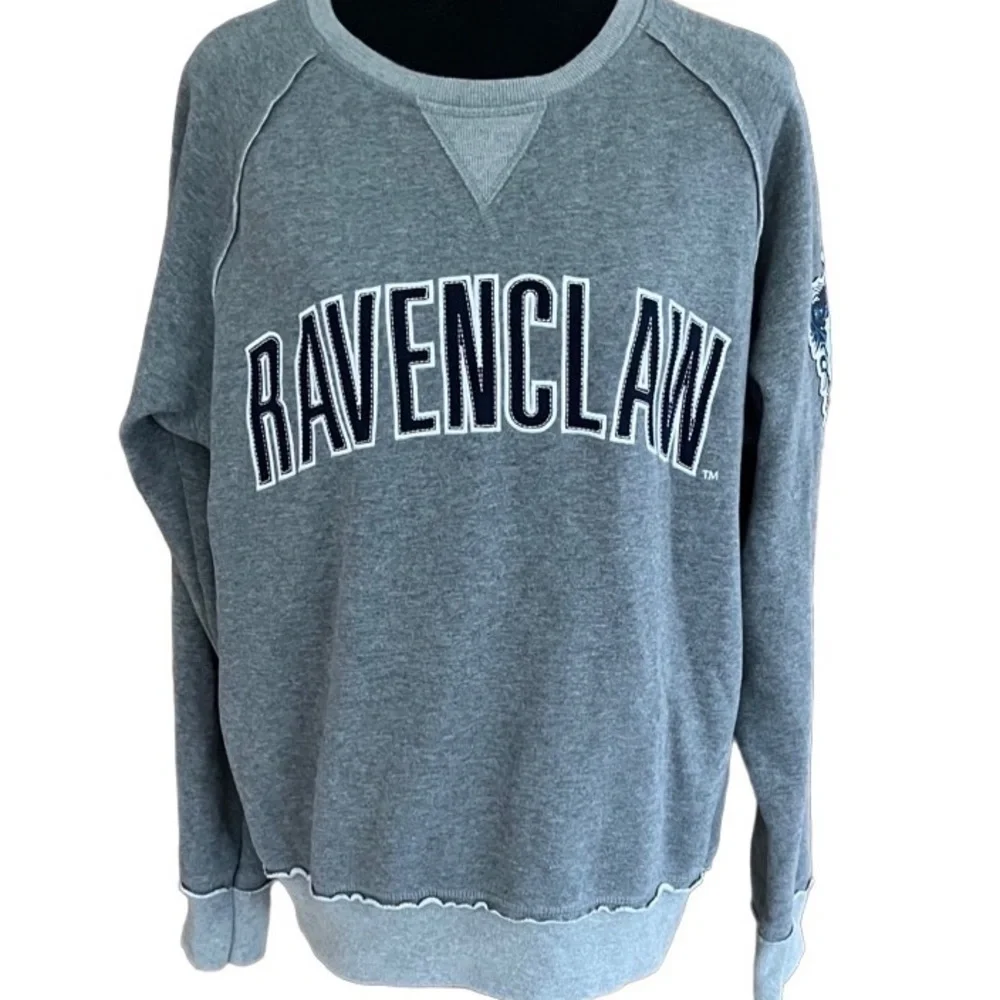 Harry Potter Universal Studios Wizarding World 
Ravenclaw Unisex Sweatshirt sz M
